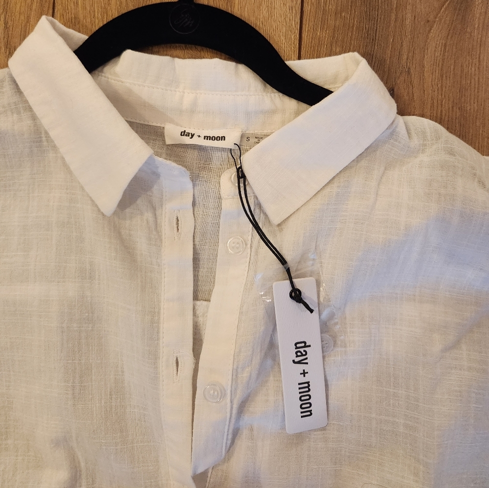 Day + Moon oversized short sleeve button down, size S